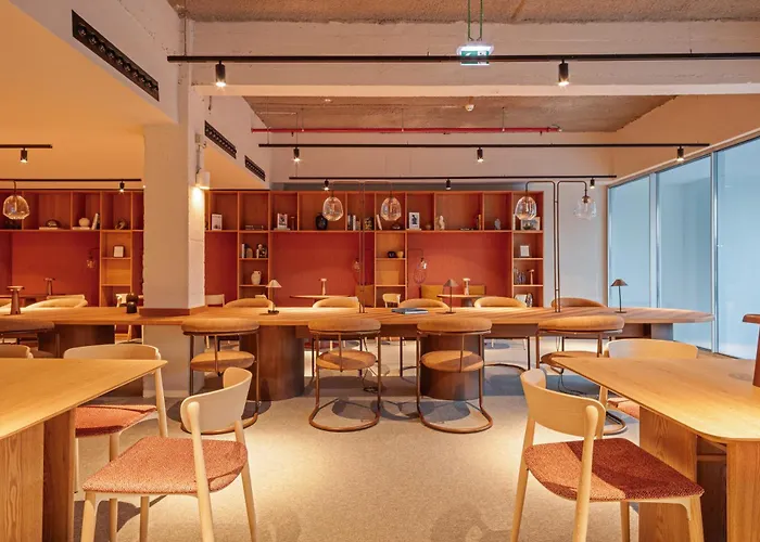 ホテル Acta Moa 4*