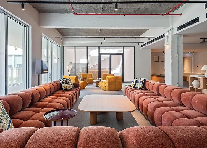 מלון Acta Moa 4*